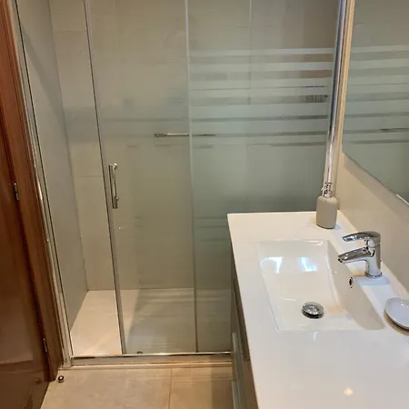 Piso Centro Estacion De Autobuses-tren Con Garaje Oviedo