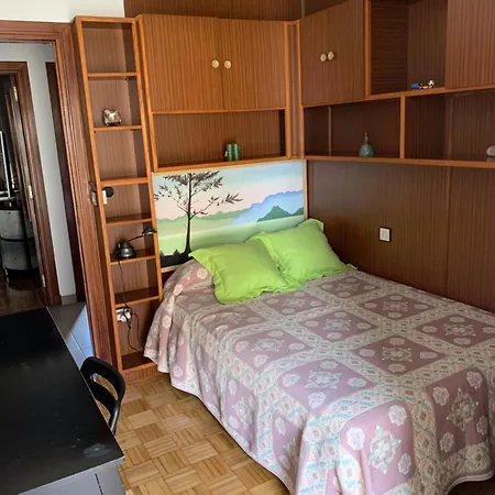 Apartment Piso Centro Estacion De Autobuses-tren Con Garaje