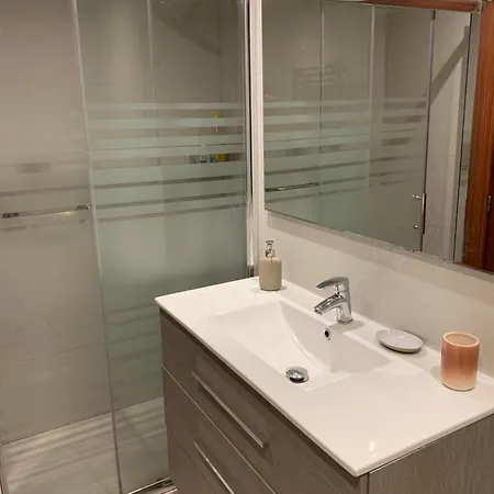 Piso Centro Estacion De Autobuses-tren Con Garaje Apartment