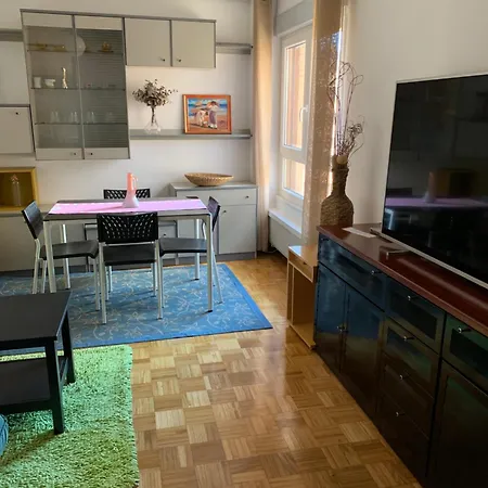 Piso Centro Estacion De Autobuses-tren Con Garaje Oviedo