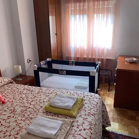 Piso Centro Estacion De Autobuses-tren Con Garaje Apartment