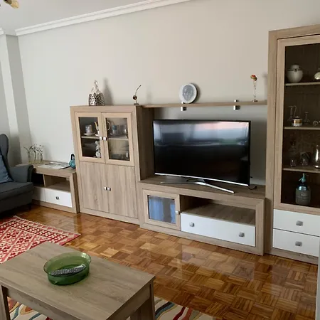 Apartment Piso Centro Estacion De Autobuses-tren Con Garaje