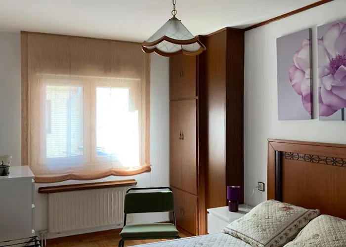 Piso Centro Estacion De Autobuses-tren Con Garaje Apartman Oviedo