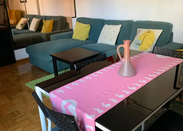 Piso Centro Estacion De Autobuses-tren Con Garaje Apartman *