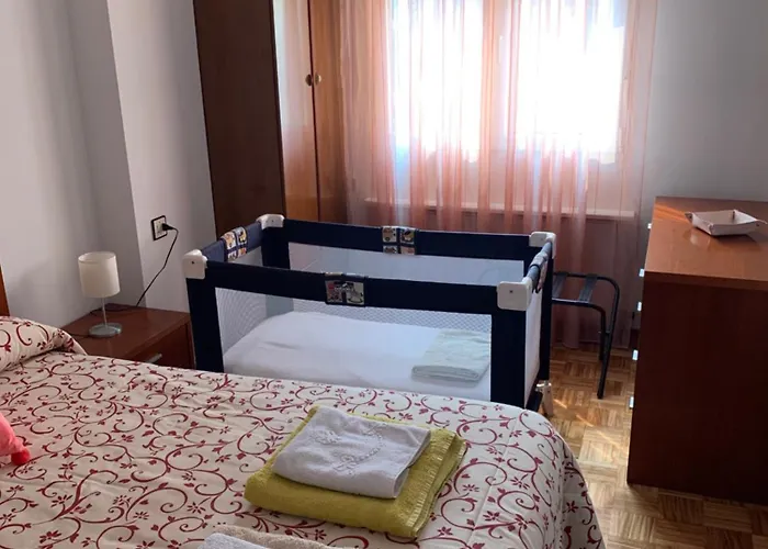 Piso Centro Estacion De Autobuses-tren Con Garaje Apartman